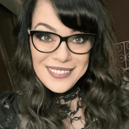Stephanie Denne